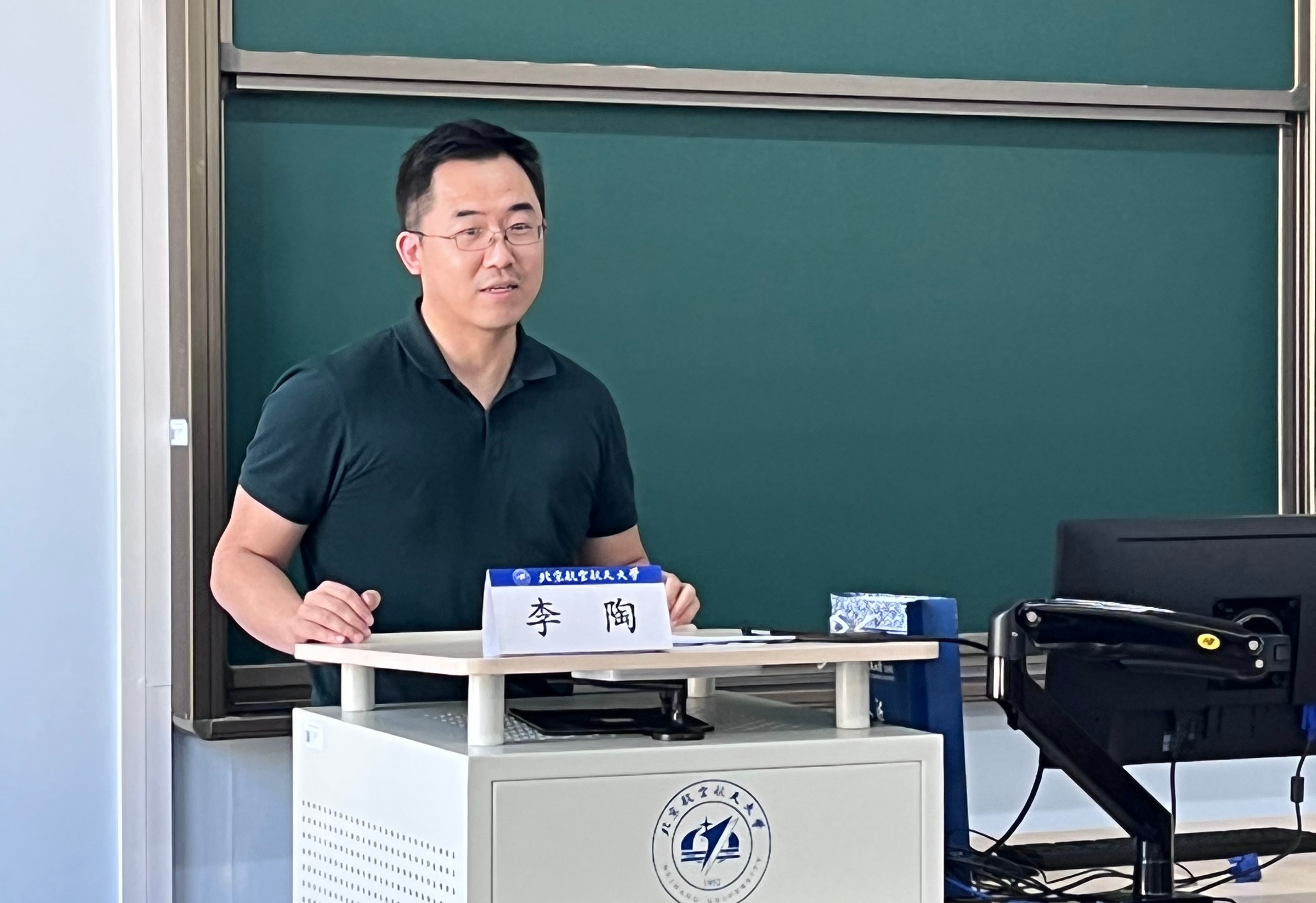 李陶:分类施策 解决AI数据训练版权问题