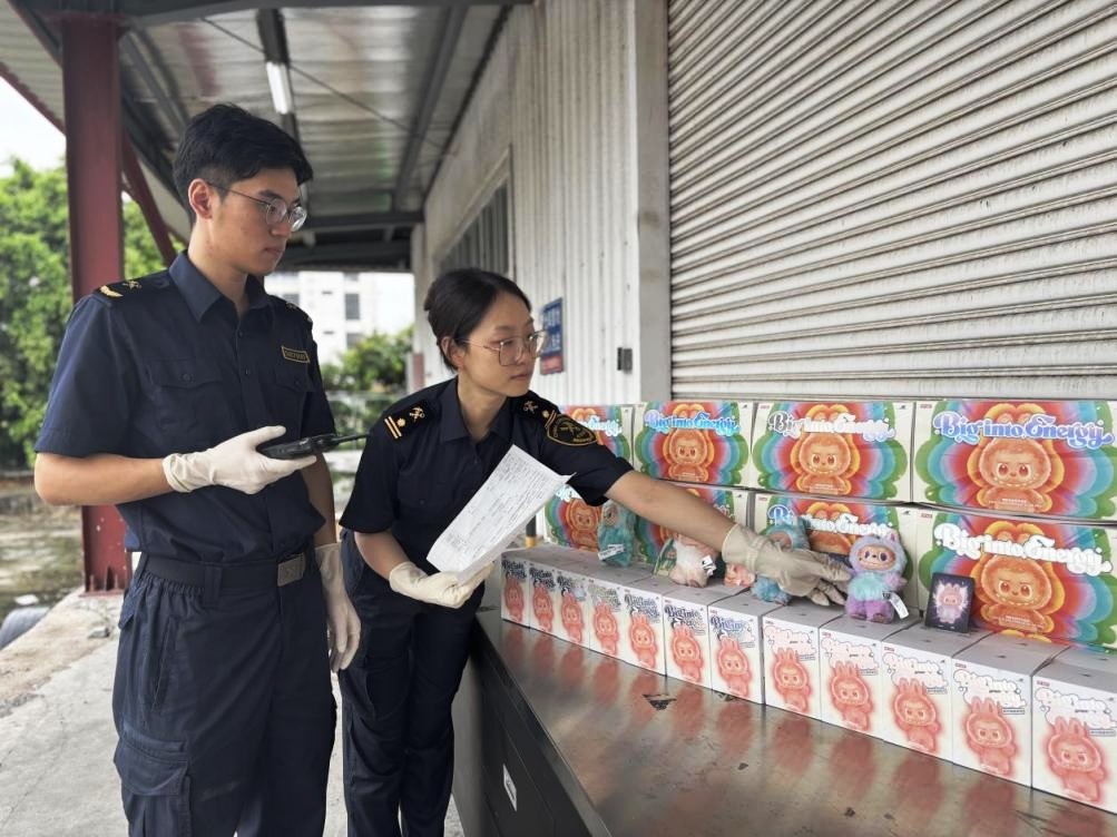 今年全国海关拦截183万件涉嫌侵权Labubu产品